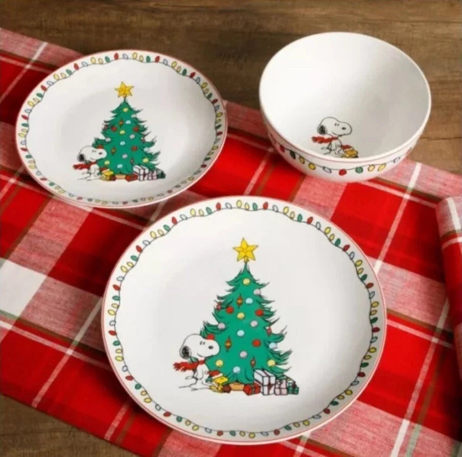 18 Pc Set Peanuts CHRISTMAS Fine Ceramic Dinnerware Dinner Salad Plates & Bowls